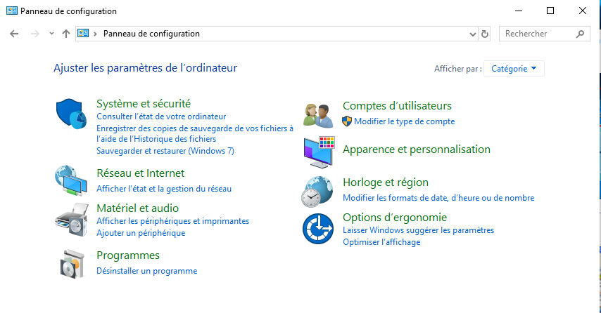 Aller dans le Panneau de configuration de Windows
Ouvrir Programmes et fonctionnalités